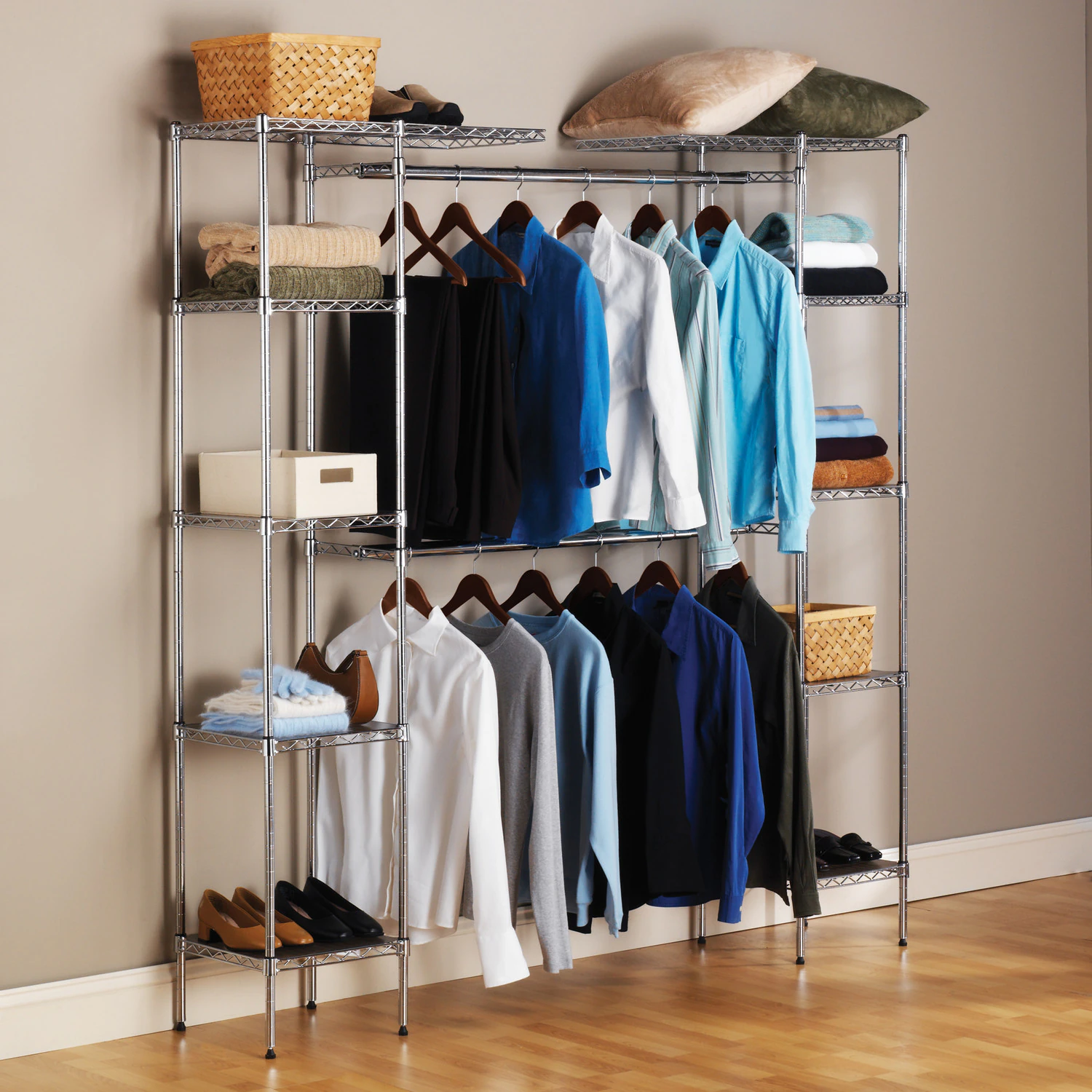 Chrome shelving used as open storage in a serviced apartment